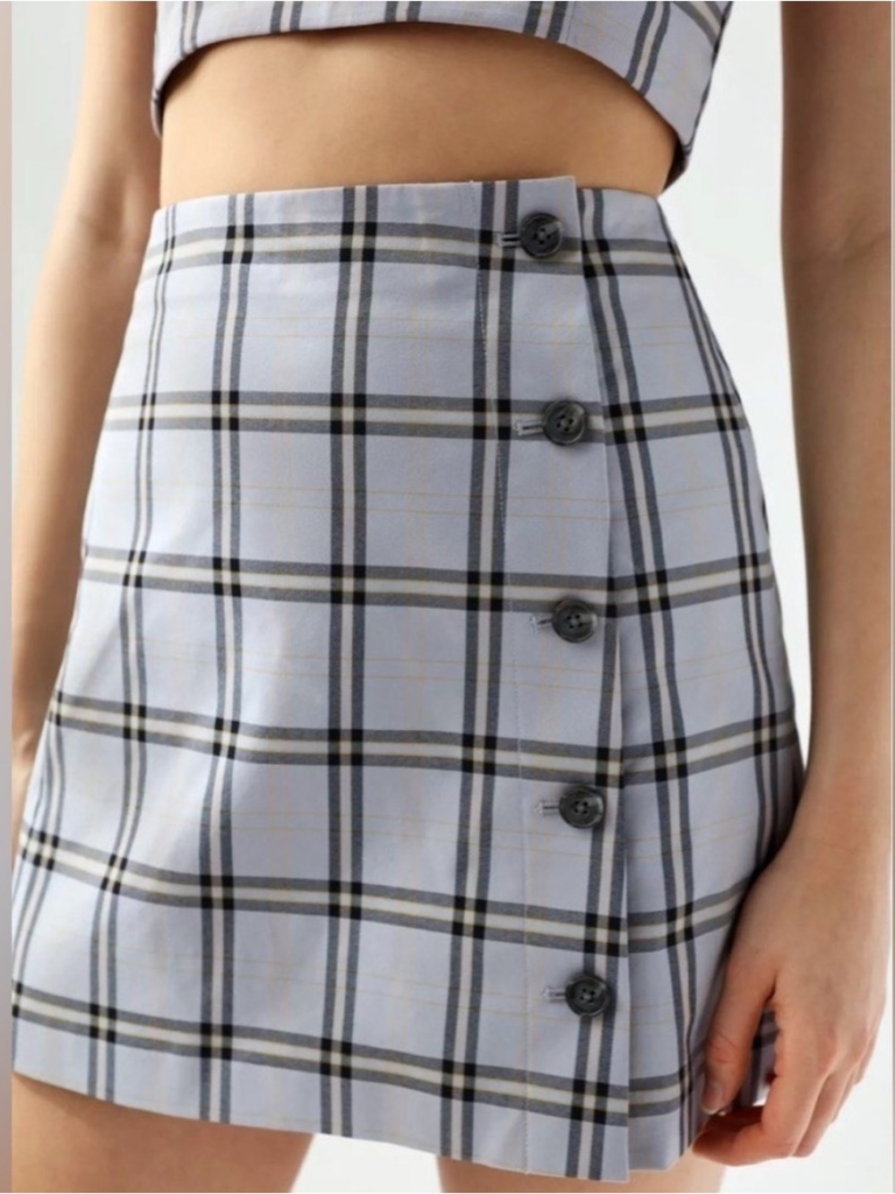 aritzia❣️sunday best yuri skirt